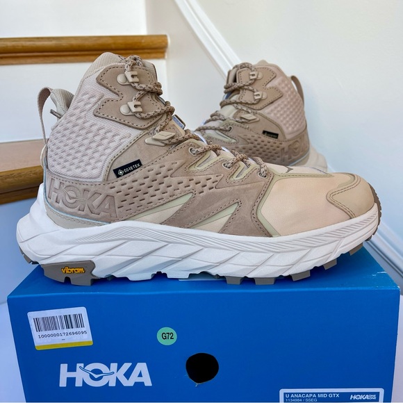 NWT Hoka Anacapa Mid GTX Hiking Shoes Shifting Sand / Eggnog Gore Tex Boots - Picture 4 of 16